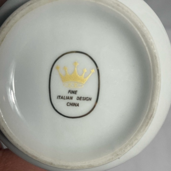 Vintage Fine Italian Design China Creamer White with Gold Floral Band - Picture 6 of 9